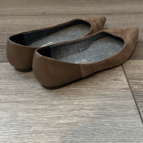 Dr Scholls pointed toe faux leather flats - Picture 3 of 5